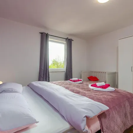 Ferienhaus Beautiful In *