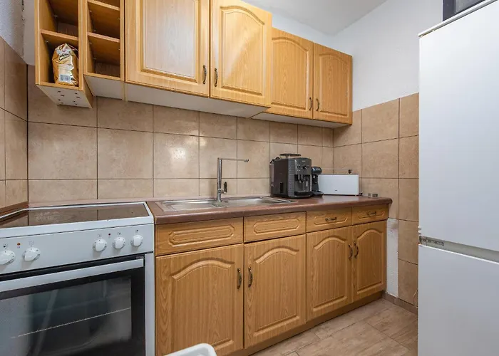 In With Wifi * Gračac