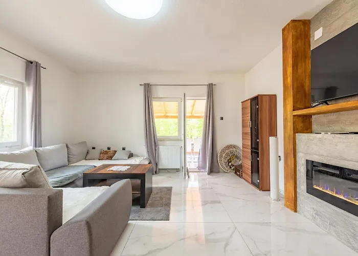 In With Wifi * Gračac