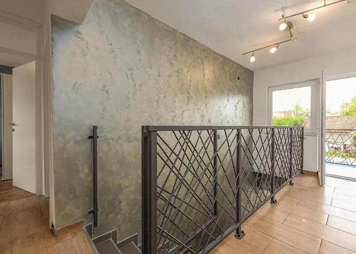 In With Wifi Prázdninový dům *