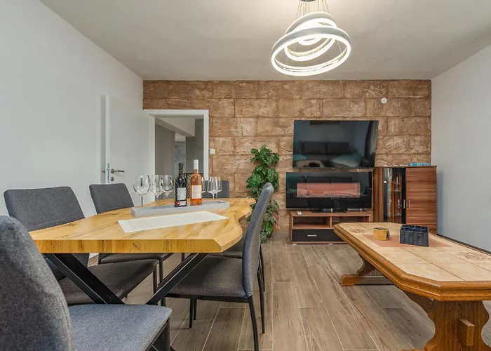 Prázdninový dům In With Wifi